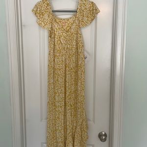 Yellow and white floral maternity dress. Maxi length.